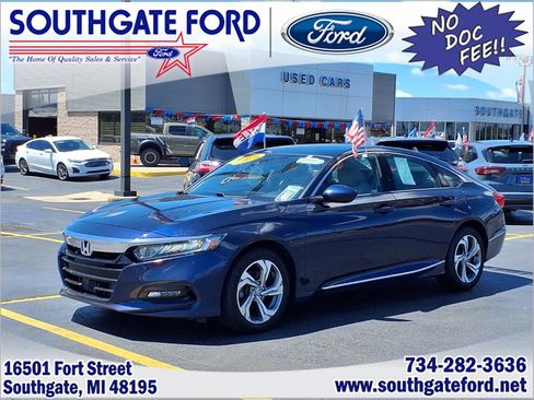 Used 2018 Honda Accord EX image 1