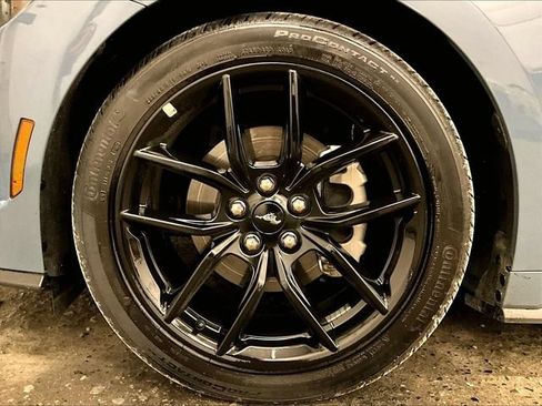 Used 2025 Ford Mustang Coupe RWD image 8