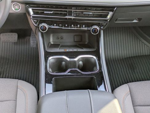 New 2026 Chevrolet Traverse LT w/ Sun and Wheel Package image 20