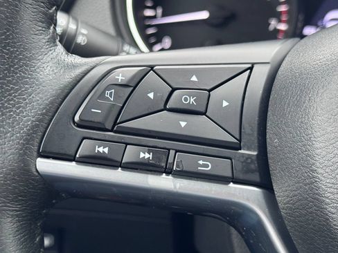Used 2019 Nissan Rogue SL AWD/4WD image 9