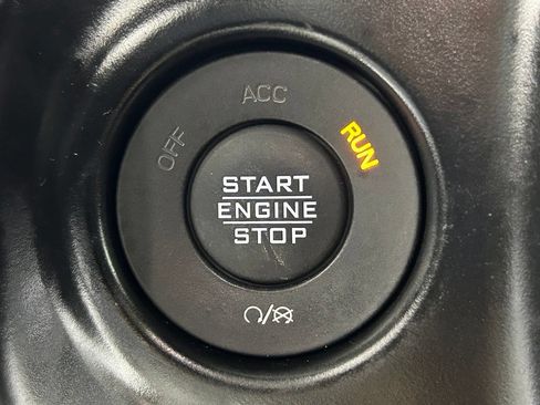 Used 2021 Jeep Wrangler Unlimited Rubicon AWD/4WD image 22