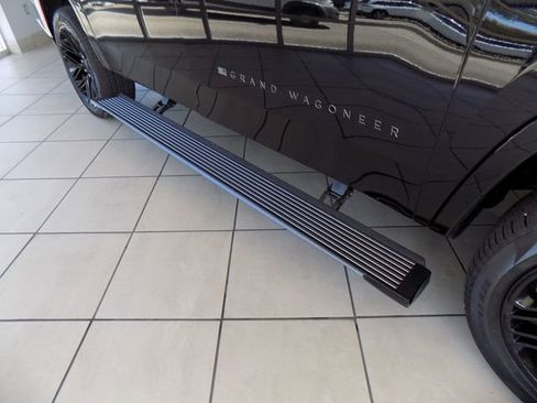 New 2026 Jeep Grand Wagoneer L Limited AWD/4WD image 36