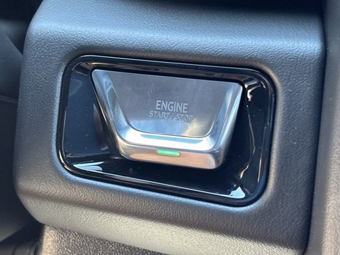 New 2026 GMC Yukon Denali w/ Denali Reserve Package AWD/4WD image 36