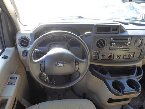 Used 2009 Ford E-350 and Econoline 350 XL image 10