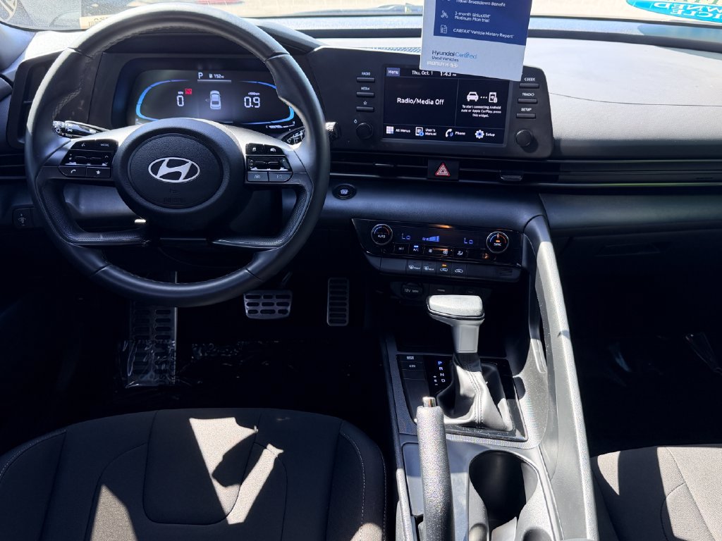 Certified 2025 Hyundai Elantra Sport FWD image 18