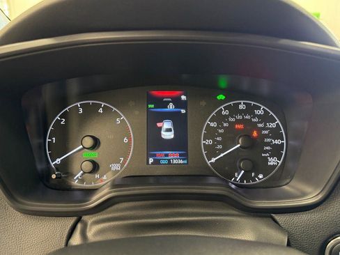 Used 2025 Toyota Corolla SE image 5