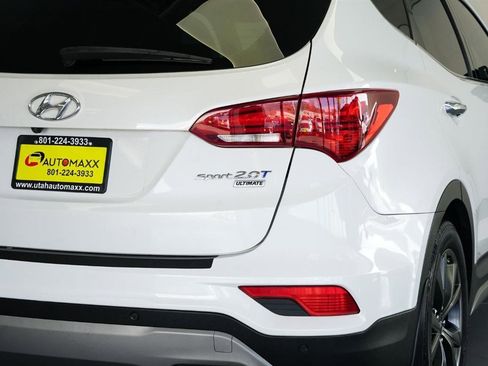 Used 2017 Hyundai Santa Fe Sport image 10
