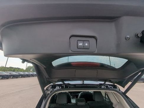 Used 2023 Nissan Rogue SV w/ SV Premium B Package FWD image 10