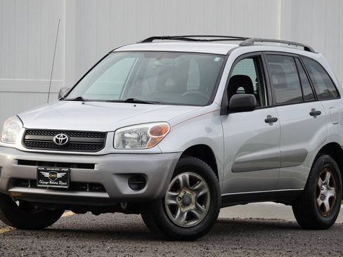 Used 2005 Toyota RAV4 4WD image 2