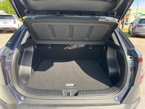 Used 2025 Hyundai Kona SEL FWD image 9