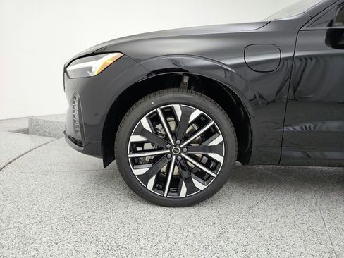 New 2026 Volvo XC60 T8 Ultra w/ Climate Package AWD/4WD image 37