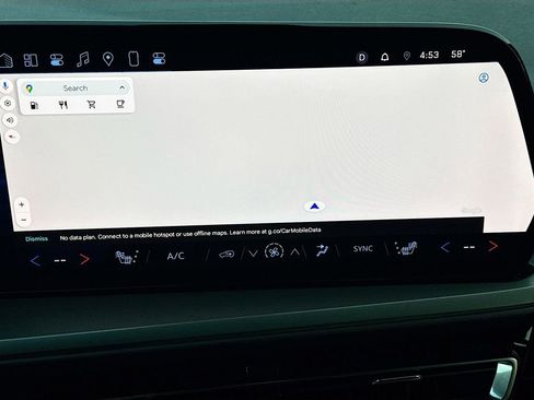 Used 2025 Chevrolet Traverse LT image 14