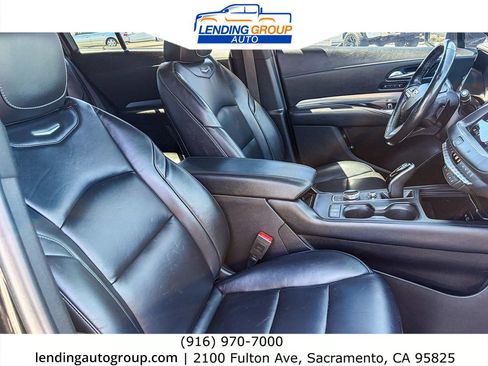 Used 2020 Cadillac XT4 Premium Luxury w/ Cold Weather Package FWD image 15