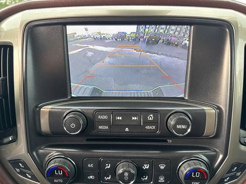 Used 2014 Chevrolet Silverado 1500 High Country w/ High Country Premium Package AWD/4WD image 23