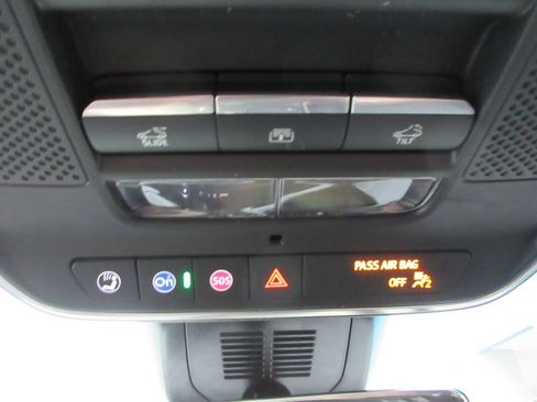 New 2026 Chevrolet Equinox RS w/ Convenience Package III FWD image 34