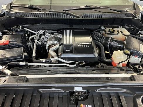 Used 2020 Chevrolet Silverado 1500 LT w/ All-Star Edition AWD/4WD image 11