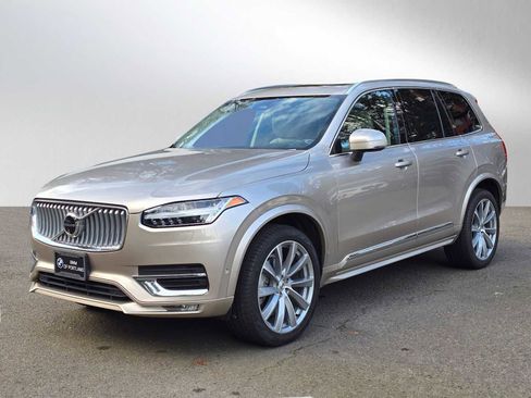 Used 2024 Volvo XC90 B6 Ultimate w/ Protection Package Premier image 7