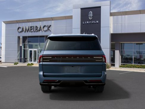 New 2027 Lincoln Navigator L Reserve AWD/4WD image 7