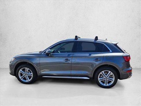 Certified 2025 Audi Q5 e Premium Plus w/ Premium Plus Package AWD/4WD image 8