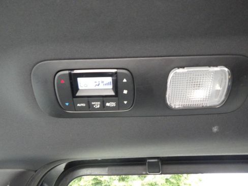 Used 2023 Honda Odyssey Sport image 33