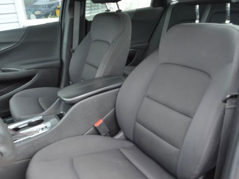 Used 2024 Chevrolet Malibu LT image 10