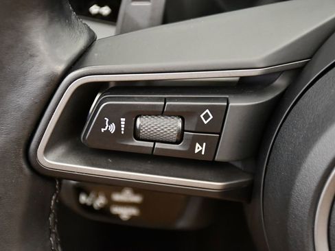 Used 2021 Porsche 911 Targa 4S image 32