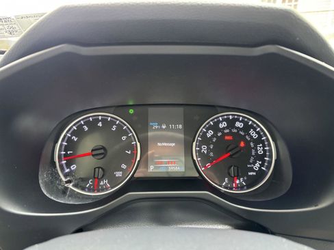 Used 2020 Toyota RAV4 LE image 12