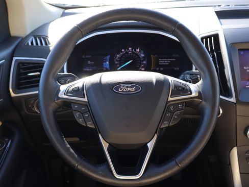 Used 2020 Ford Edge SEL w/ Convenience Package image 14