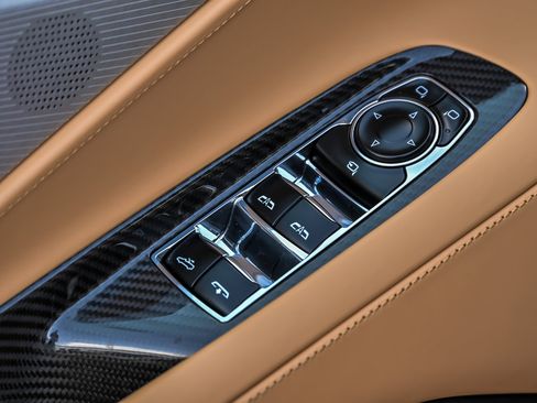 Used 2023 Chevrolet Corvette Stingray Premium Conv w/ Z51 Performance Package RWD image 30