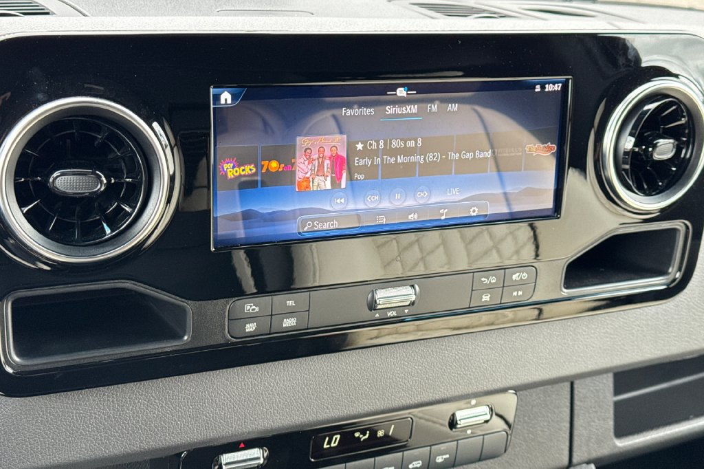 Used 2025 Mercedes-Benz Sprinter 2500 image 23