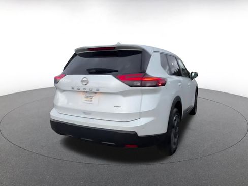 Used 2025 Nissan Rogue SV image 15