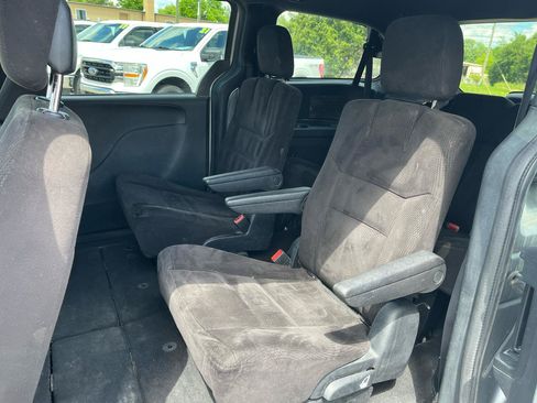 Used 2014 Dodge Grand Caravan SE FWD image 13