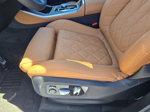 New 2026 BMW X5 xDrive40i w/ M Sport Package image 15