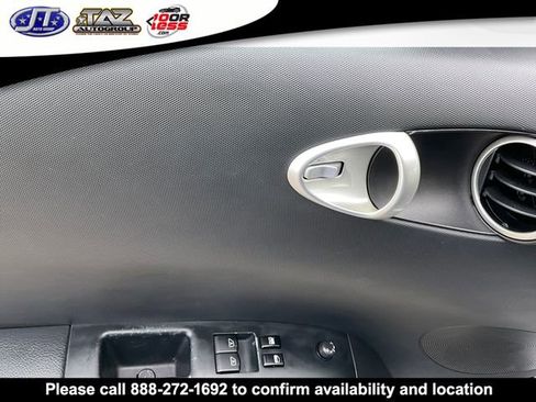 Used 2005 Nissan 350Z Touring image 15
