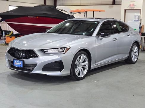 Used 2022 Acura TLX w/ Technology Package image 5