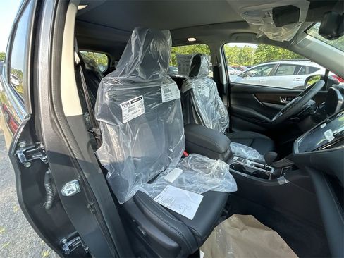 New 2025 Subaru Ascent Touring w/ Popular Package #1 image 15