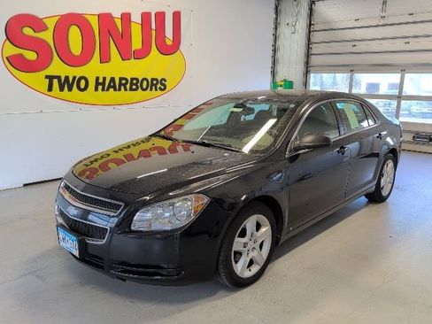 Used 2010 Chevrolet Malibu LS FWD image 1