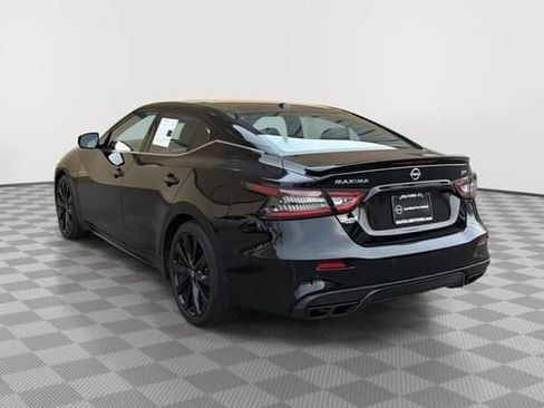 Used 2023 Nissan Maxima SR w/ Sport Mat Group FWD image 5