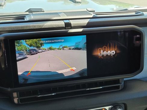 New 2026 Jeep Gladiator Sport image 25