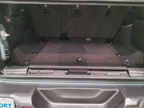 Used 2024 Jeep Wrangler Willys image 14