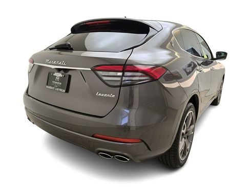Certified 2022 Maserati Levante GT AWD/4WD image 9