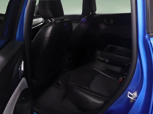 Used 2024 Jeep Compass Latitude AWD/4WD image 10