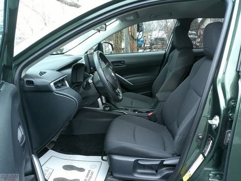 Certified 2022 Toyota Corolla Cross LE image 21