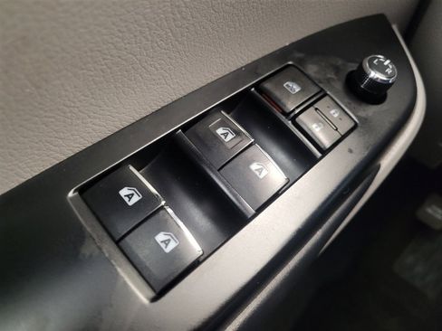 Used 2018 Toyota Highlander Limited Platinum w/ Carpet Mat Package (TMS) image 27