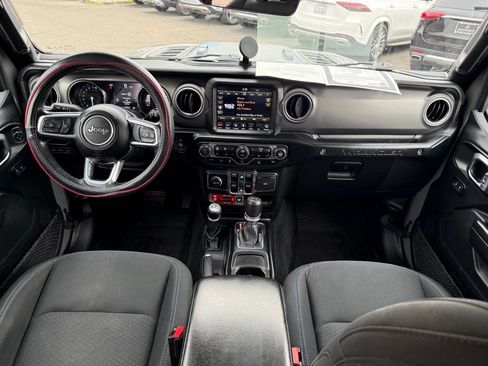 Used 2021 Jeep Wrangler Unlimited Rubicon 4xe w/ Cold Weather Group AWD/4WD image 11