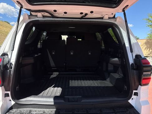 Used 2026 Toyota 4Runner SR5 AWD/4WD image 7