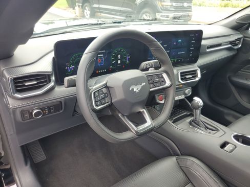 Used 2024 Ford Mustang GT Premium image 13