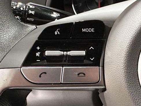 Used 2023 Hyundai Elantra SE FWD image 26