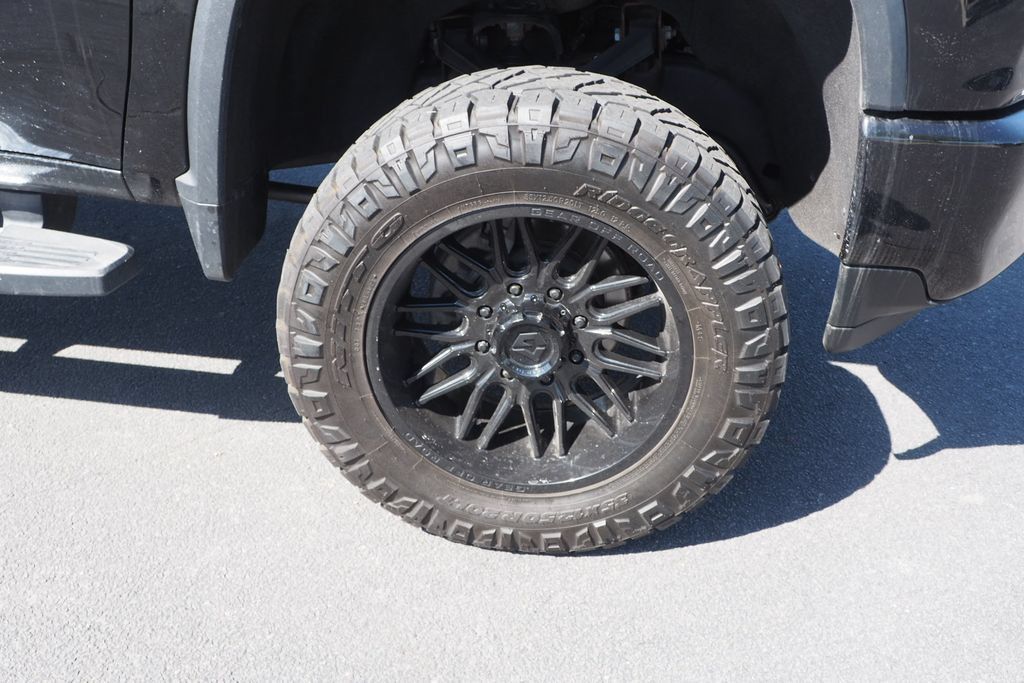 Used 2020 Chevrolet Silverado 2500 High Country AWD/4WD image 10