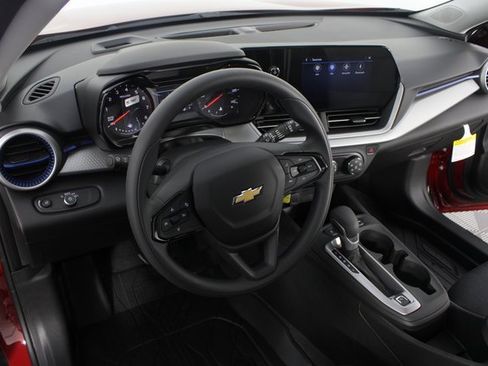 New 2026 Chevrolet Trax LS image 9